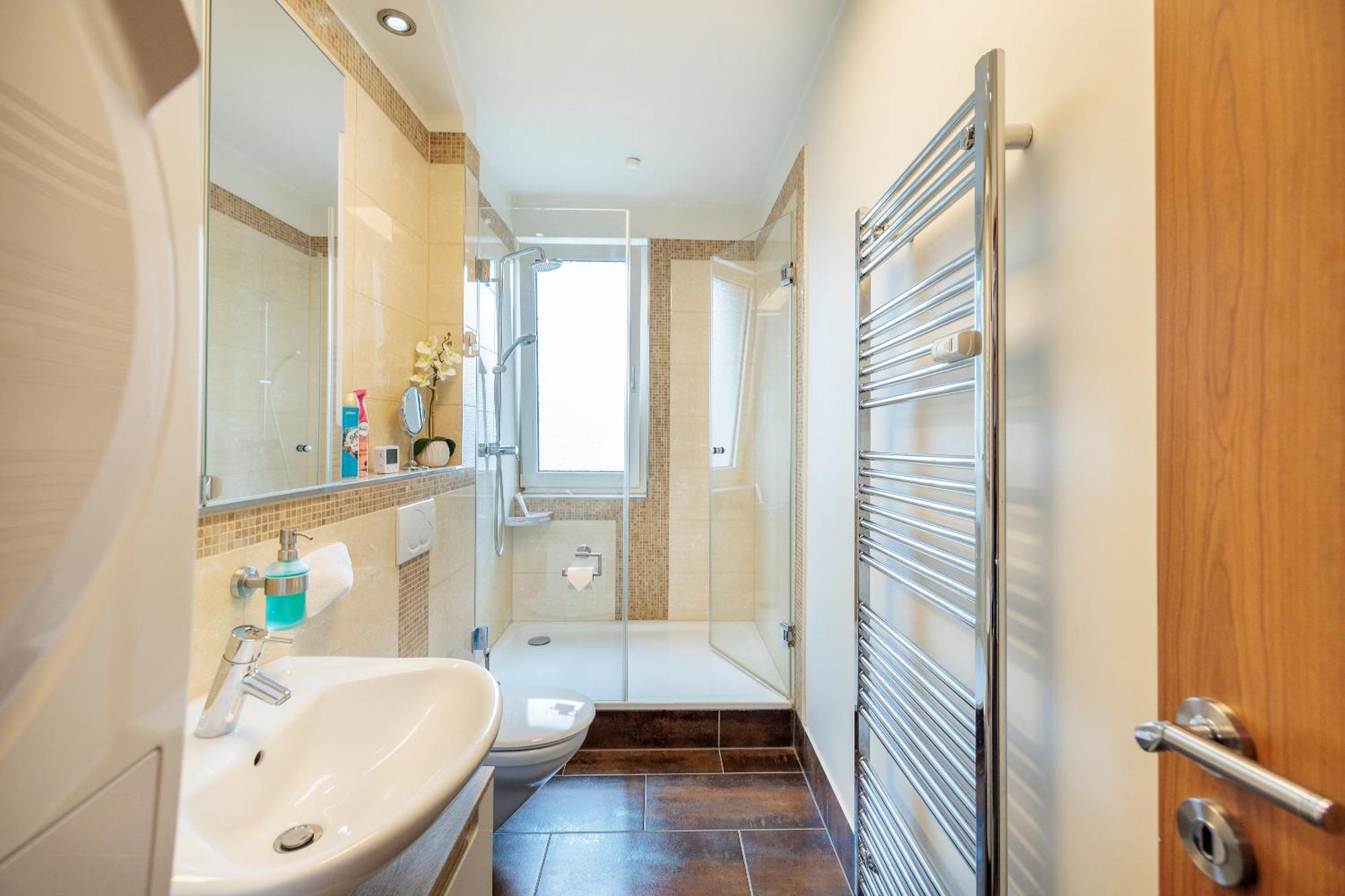 86Qm - 3 Rooms - Central - Rhm Apartments Hannover Ngoại thất bức ảnh